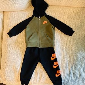 Nike Sweats - 12M